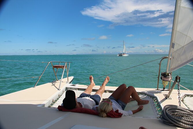 3 North Islands Catamaran Cruise with Lunch & Drinks on island. - The first 90 minutes across the northern lagoon