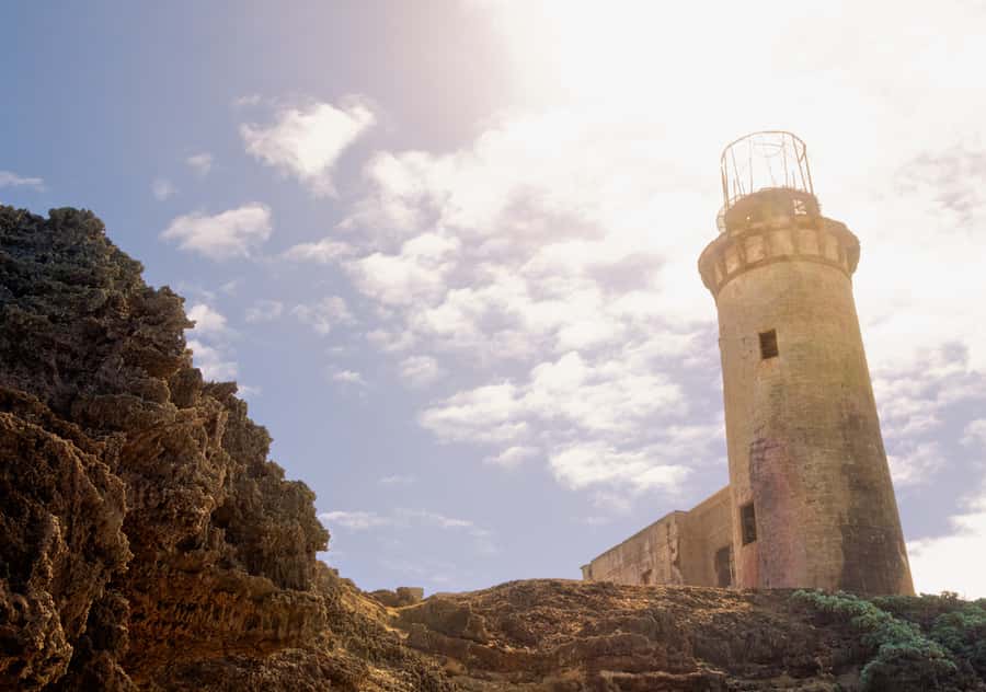 5 Islands Boat Trip, Snorkeling and Lunch on Ile aux Cerfs - Ile aux Phare and Ile de la Passe add a historical edge