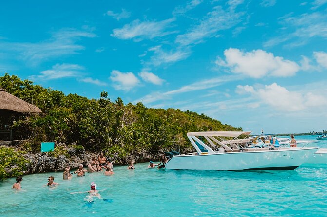 5 Islands Speedboat Cruise incl. Snorkeling in Blue Bay + Lunch at Ile aux Cerfs - Grand River South East Waterfalls from the boat