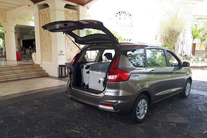 Airport Transfer in Mauritius - The ride itself: quiet, helpful, or simply practical