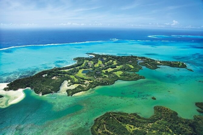 Catamaran Cruise: Isle aux Cerfs, Including BBQ Lunch, in Mauritius - Lunch, snacks, and the open bar