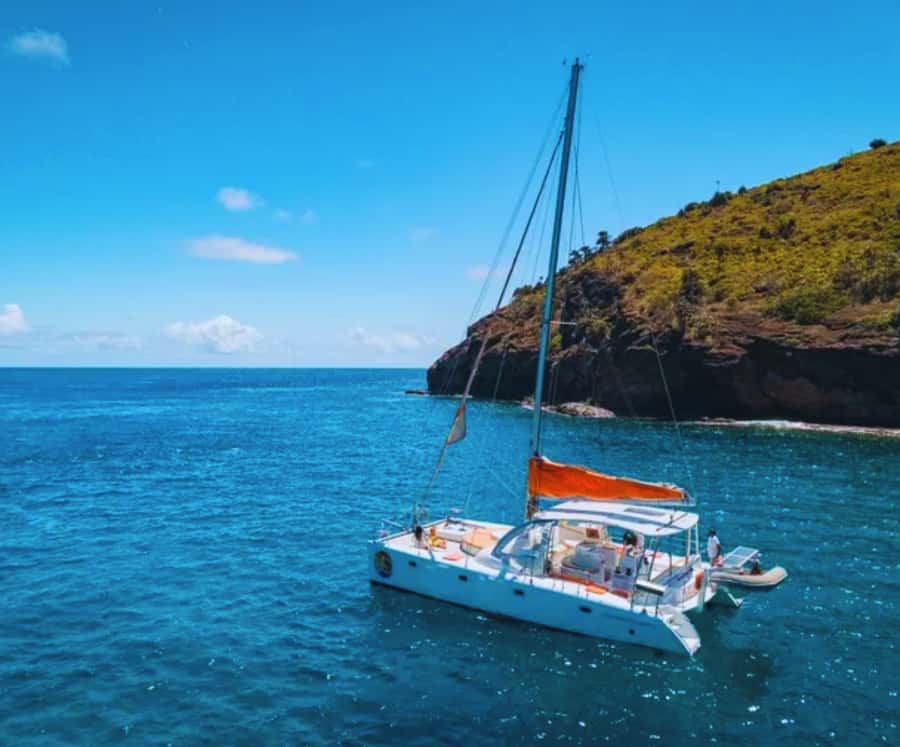 Catamaran Mauritius Cruise in the North Coasts - Lunch, drinks, and a practical break onboard