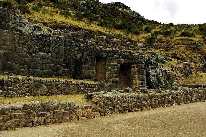 Cusco City Tour (Half Day) - Tambomachay: springs, fountains, and sacred water
