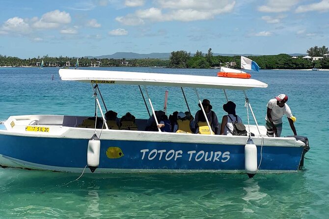 Discover the East of Mauritius: Full-day All-inclusive tour (Visit to 3 parks) - Lunch brings local flavors into the middle of the day