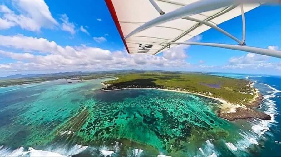East Coast Mauritius Private Scenic Seaplane Tour - Île aux Cerfs from above