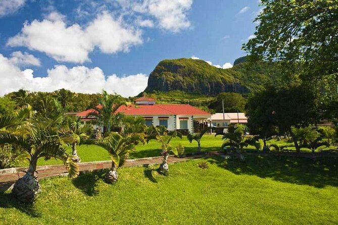 East of Mauritius: Full Day Scenic Tour with Lunch & Glass Bottom - Beau Vallon and the Mahebourg market