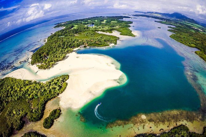 EAST Shared Cruise : OCÉANE Full day catamaran to Ile aux Cerfs - Key things to know before booking