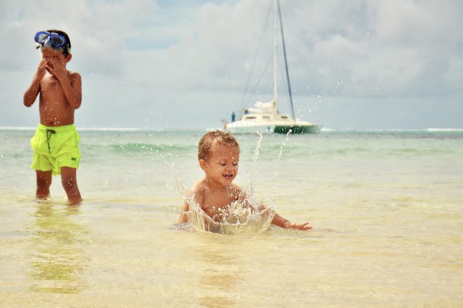 EAST Shared Cruise : OCÉANE Full day catamaran to Ile aux Cerfs - What OCÉANE’s experience means for you
