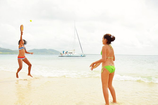 EAST Shared Cruise : OCÉANE Full day catamaran to Ile aux Cerfs - Is $77.82 good value?