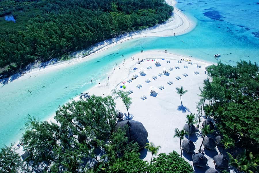 Exclusive Private Catamaran to Ile Aux Cerfs with Lunch - The return sail and crew atmosphere