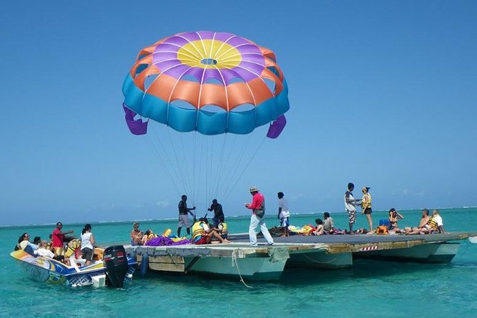 Full-Day At Ile Aux Cerf: Speed Boat, GRSE, Lunch On A Private Island & Transfer - Language, Group Size, and Service Details