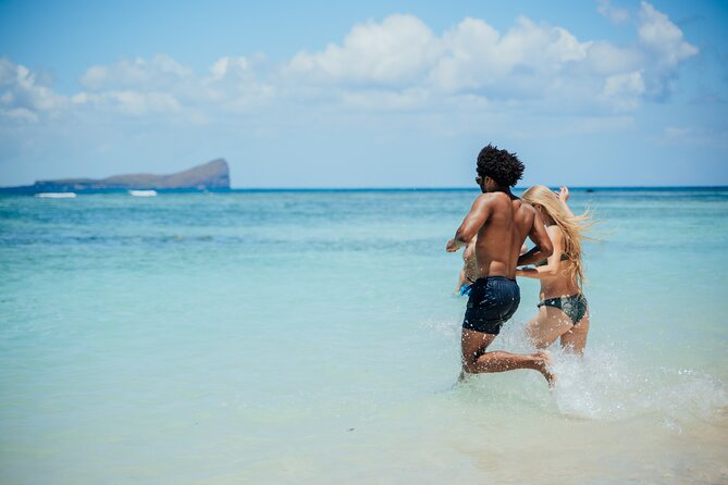 Full Day Catamaran Cruise - North Ilot Gabriel (sharing) - Lunch, drinks, and the practical side of a day at sea