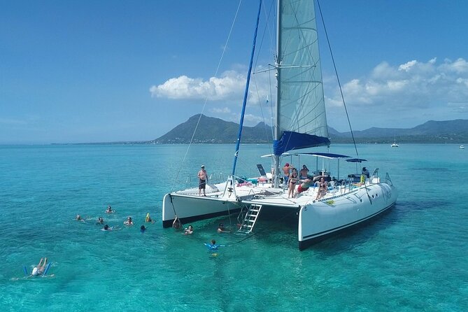 Full Day Catamaran Cruise on shared basis to Bénitiers Island - Setting out from Grande Riviere Noire at 9:30 am