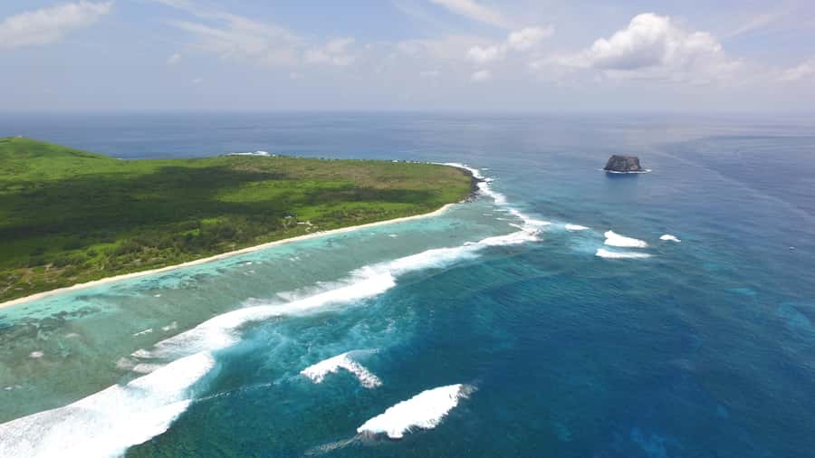 Full Day Catamaran Luxury Cruise to Northern Islands w Lunch - Gabriel Island offers a second island stop