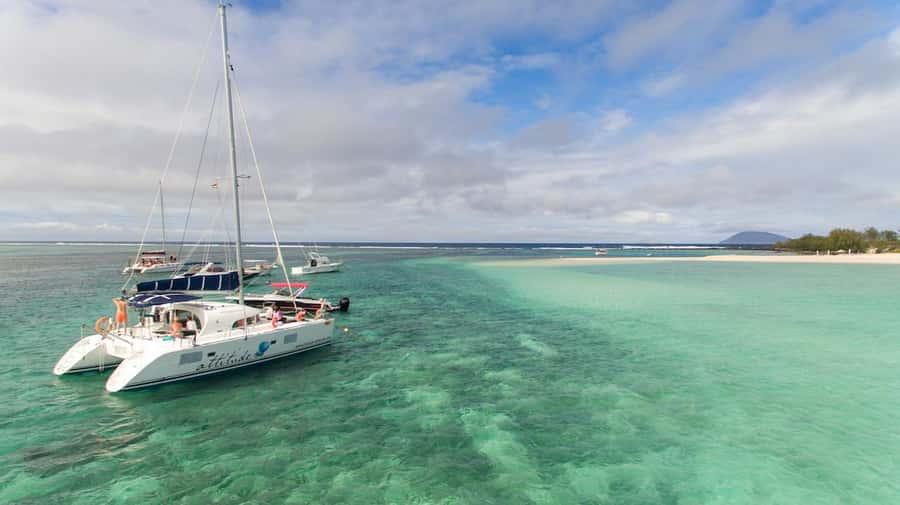 Full Day Catamaran Luxury Cruise to Northern Islands w Lunch - Practical advice for making the day work