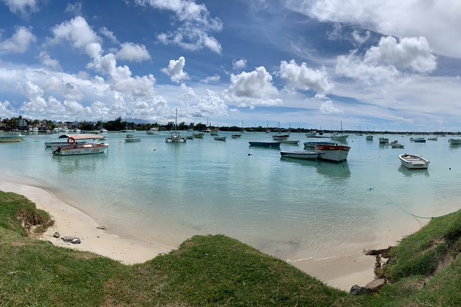 Full Day Private custom Tour with Drive-Guide in Mauritius - A private way to see Mauritius in one day