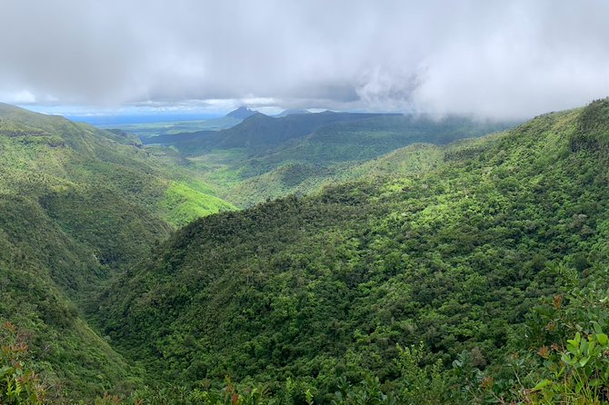 Full Day Private custom Tour with Drive-Guide in Mauritius - Building a route that does not feel rushed