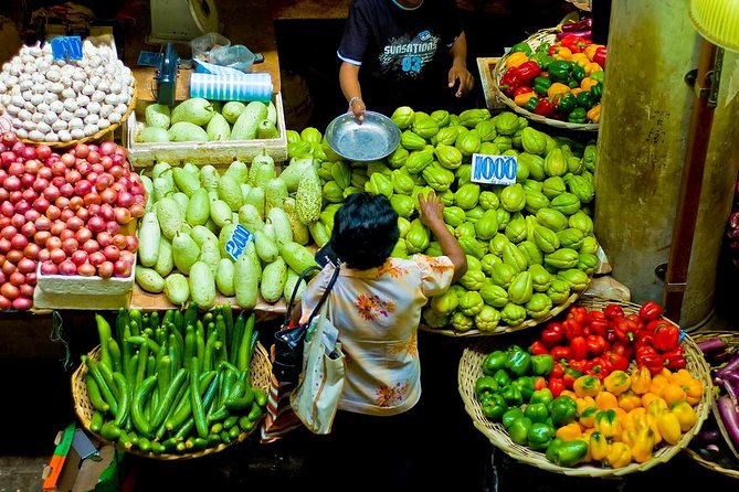 Full-day Private Mauritius Shopping Tour: including a Visit to the Capital City - Aapravasi Ghat and the story behind Mauritius
