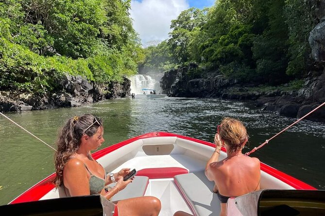 Full Day Shared Speed Boat in Ile Aux Cerfs Lunch & Transfer incl - Key points at a glance