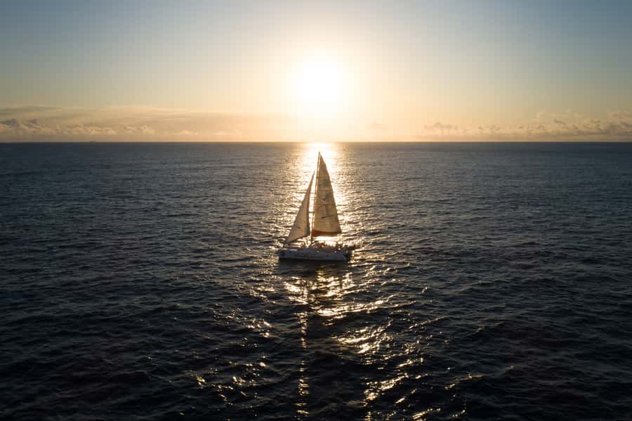 Grand Baie: Private 4-Hour Premium Sunset and Dinner Cruise - Why this Grand Baie sunset cruise works