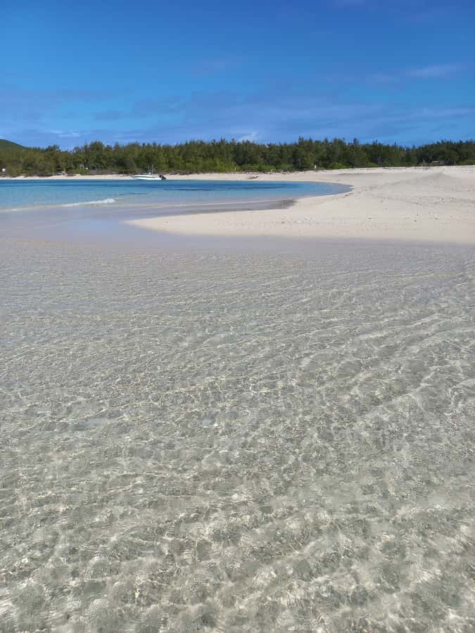 Grand Baie: Three Islands Private Boat Trip and Beach BBQ - Practical details for a smooth day