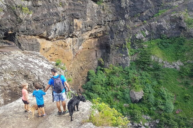 Hiking Trip Full-Day: The Magnificent 7 Waterfalls Sept Cascades including Lunch - What the $119 price includes