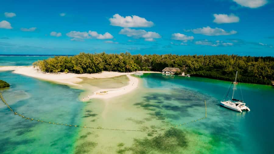 Ile Aux Cerfs: Catamaran Cruise, island, waterfalls, Lunch - Who will enjoy this cruise most