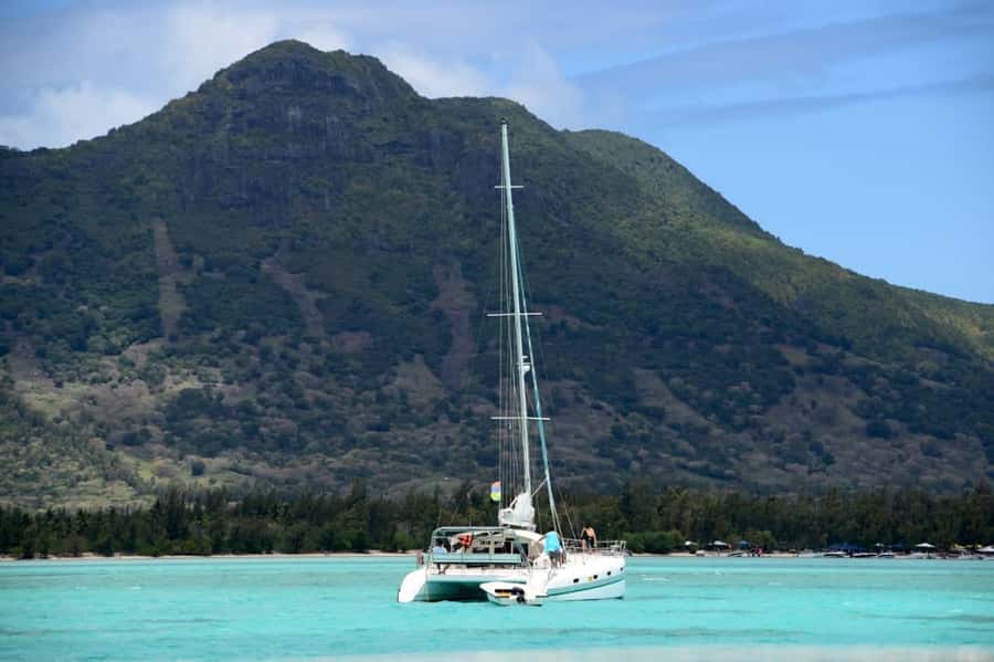 Ile Aux Cerfs Catamaran Cruise sailing from Mahebourg - Setting Out From Pointe Jérôme at 9:00