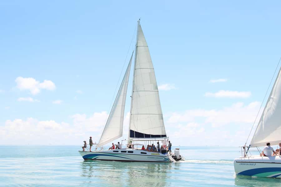 Ile Aux Cerfs Catamaran Cruise sailing from Mahebourg - Ile aux Cerfs and the Main Beach Stop