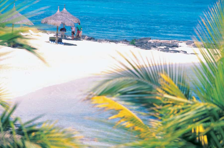 Ile aux Cerfs: Island & Waterfall Speedboat Tour with Lunch - First beach stop at Ile aux Cerfs