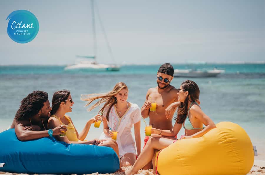 Île aux Cerfs: Private Catamaran Cruise with Gourmet Lunch - Food and Drinks Are a Major Part of the Value