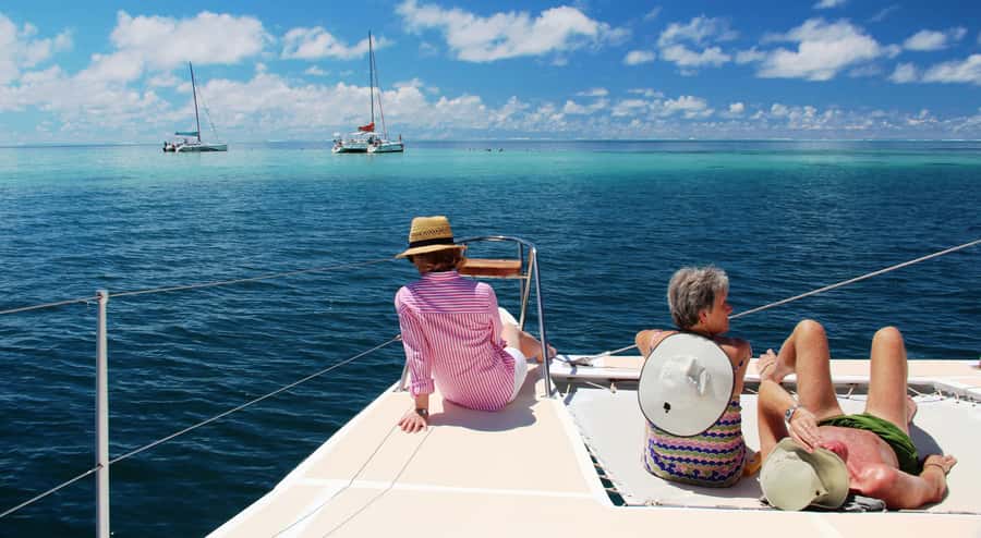 Ile aux Cerfs: The very best day by catamaran. - The secret lagoon stop and snorkeling conditions