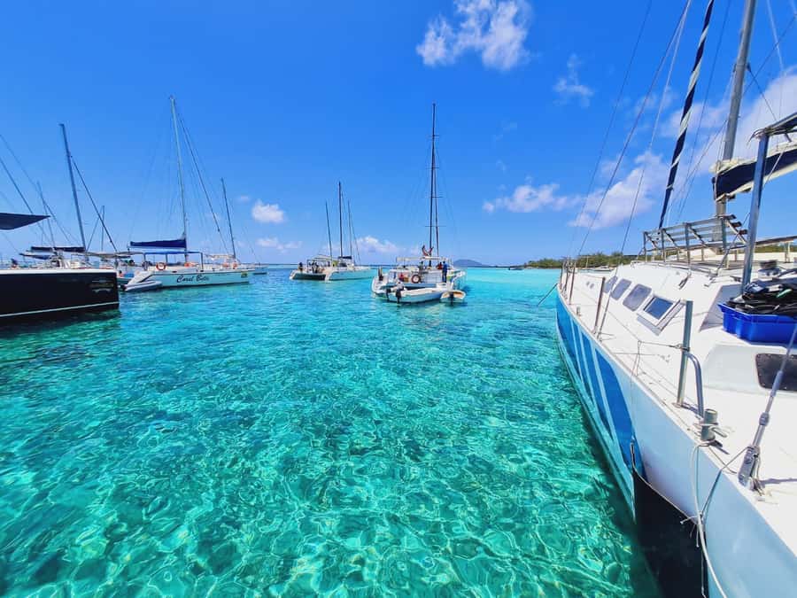 Ilot Gabriel: Catamaran Cruise & BBQ Lunch - Coin de Mire on the return route