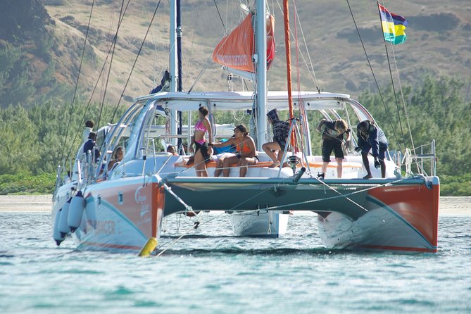 Ilot Gabriel Catamaran Cruise in Mauritius - Barbecue lunch on the catamaran