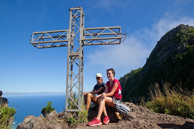 Le Morne Mountain: Guided Hike With Our Professional Local Guides - What the three to five hour walk feels like
