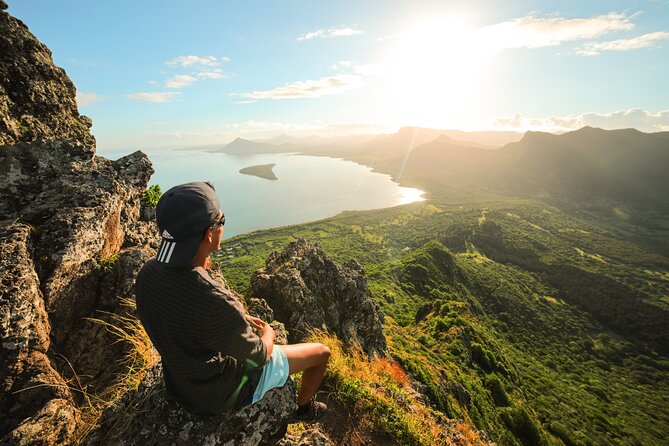 Le Morne Mountain Sunrise Hike & Climb - The hiking section: steady work with island details