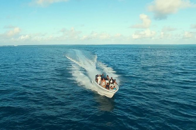 Marvelous Ile aux Cerf island: Speed Boat, Parasailing, Lunch & GRSE waterfall - Parasailing over the east-coast lagoon