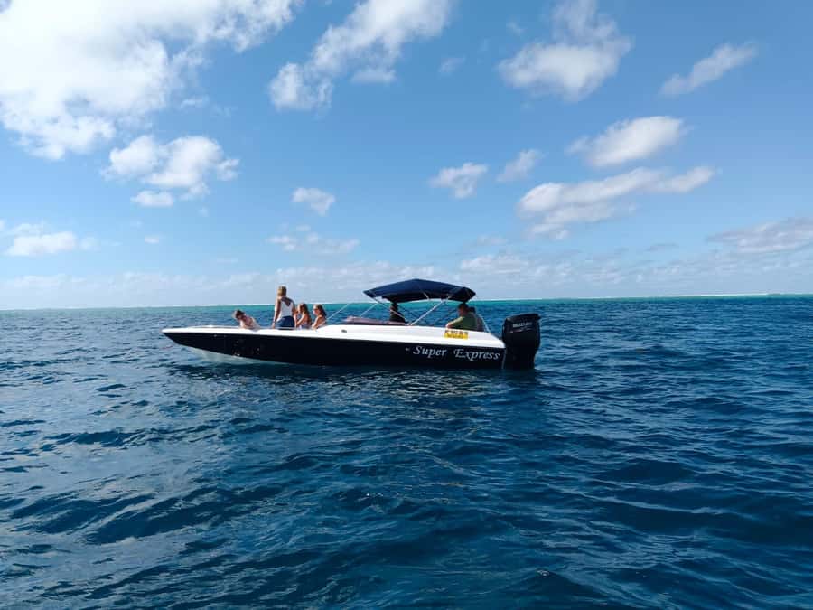 Mauritius 5 Islands Hopping Tours - PRIVATE BOAT - Ile aux Fouquets Lighthouse and Mauritius history