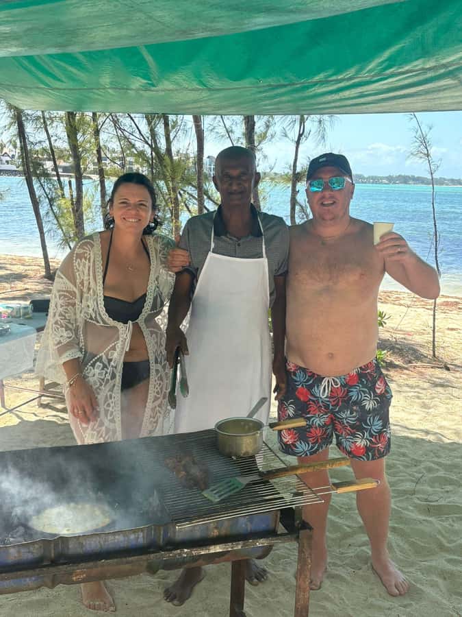 Mauritius 5 Islands Hopping Tours - PRIVATE BOAT - Ile aux Cerfs for swimming and paid activities