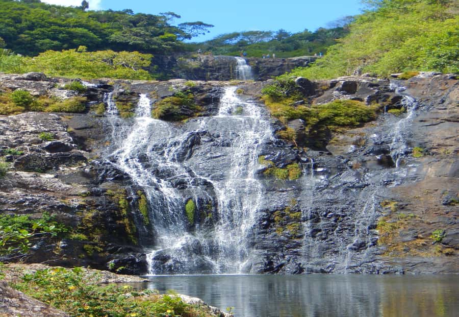 Mauritius: 7 Waterfalls Hike with Lunch and Hotel Transfers - Swimming beneath the tallest cascade