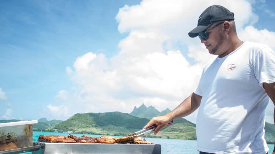Mauritius: Catamaran Day Cruise to lle aux Cerfs with Lunch - GRSE waterfalls and the monkey lookout