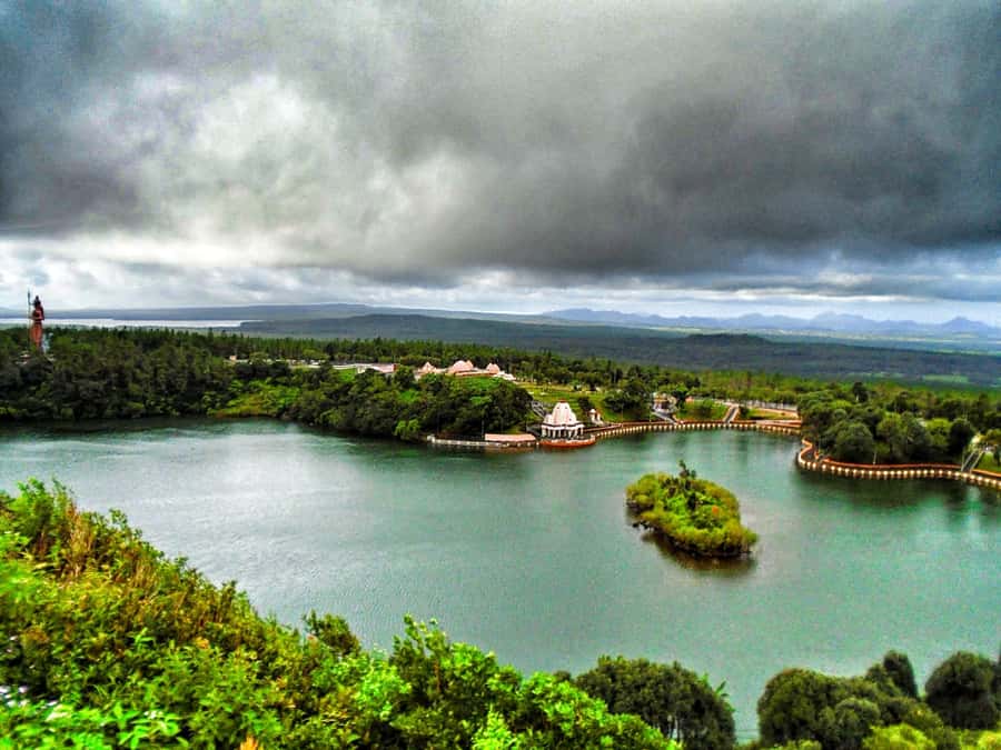 Mauritius Dolphin Encounter and Geographic Marvels Tour - The Aquarium and coral gardens
