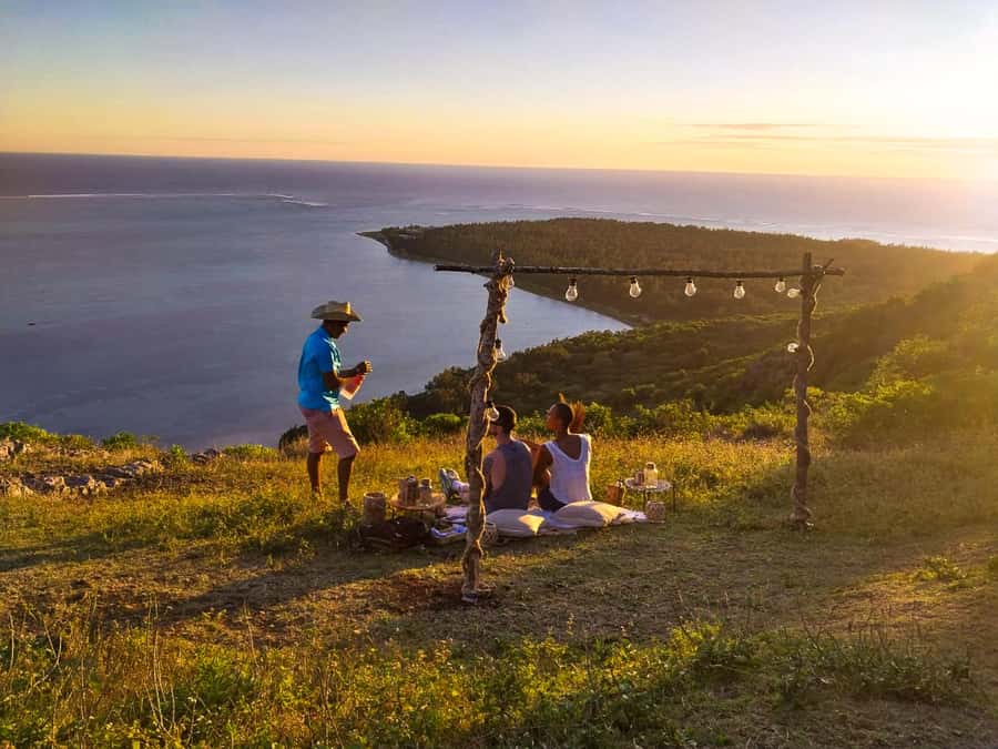 Mauritius: Exclusive Le Morne Sunset Hike & Aperitivo - Key points to know before booking