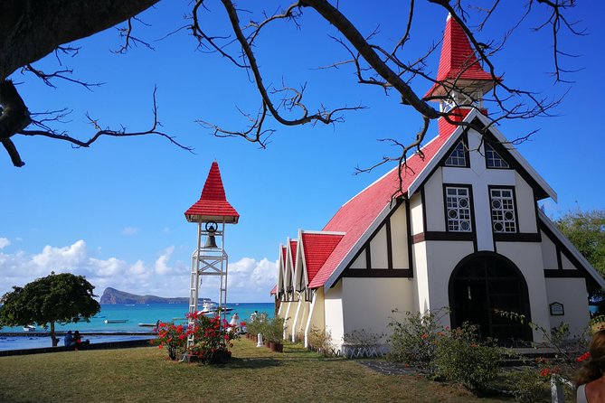 Mauritius Guided North Tour (Private) - Cap Malheureux and the Red Church