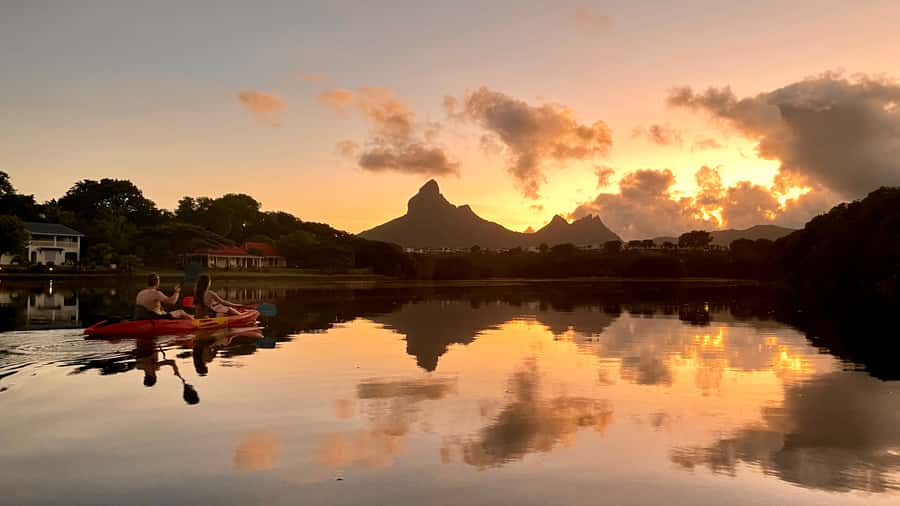 Mauritius: Guided Sunrise Kayak Tour on the Tamarin River - What to bring and how to prepare