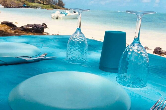 Mauritius : Ile Aux Cerfs 3 islands Speed Boat Trip with BBQ - Snorkeling at Eau Bleue in Vieux Grand Port