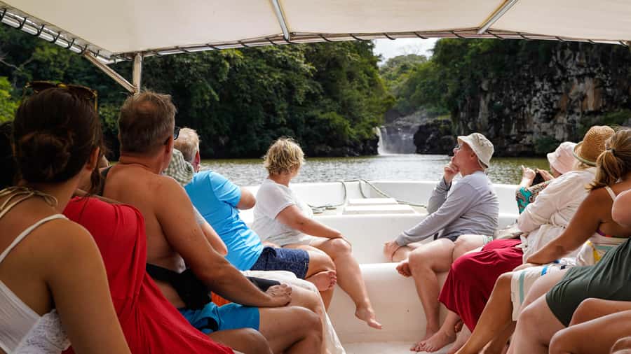 Mauritius: Ile aux Cerfs Boat Tour with BBQ Lunch and Drinks - From Trou D’eau Douce to the Grand River waterfall