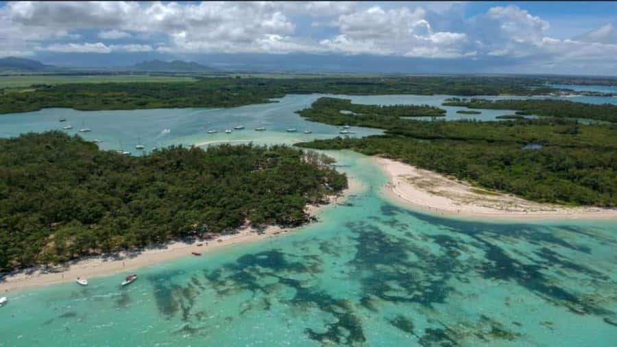 Mauritius: Ile Aux Cerfs catamaran cruise Lunch with BBQ - A full day from Trou D’Eau Douce to Ile aux Cerfs