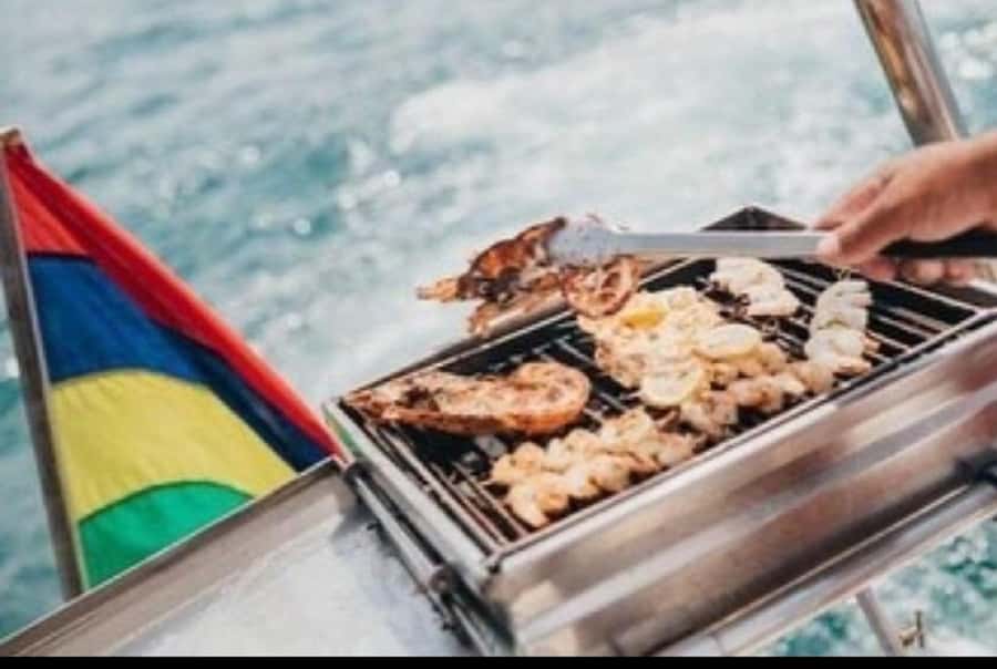 Mauritius: Ile Aux Cerfs Catamaran Cruise with Lunch - What the Seven Hours Really Give You