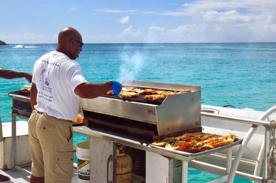 Mauritius: Ile Aux Cerfs Catamaran Trip w/ Lunch & Transfer - The return sail and the real value of $110